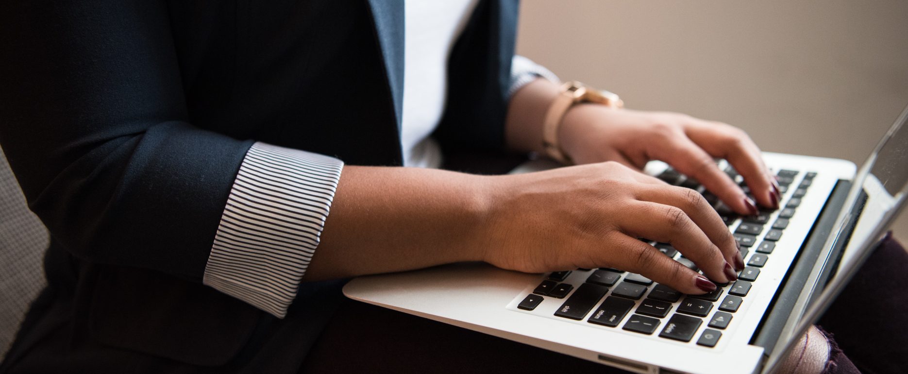 closeup - businesswoman working on her laptop